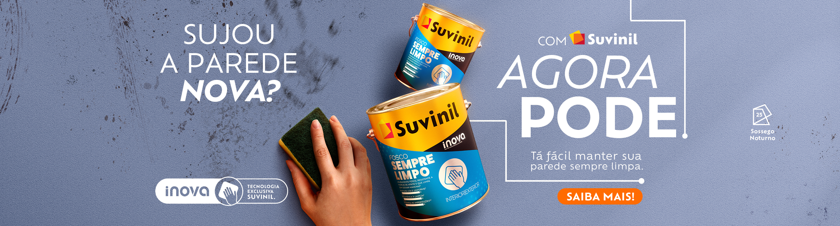 Sujeira sendo removida facilmente de parede pintada com Suvinil Fosco Sempre Limpo